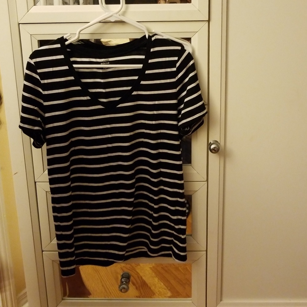V neck top